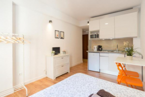 Отель LU&CIA City Beach Malagueta 6  Малага